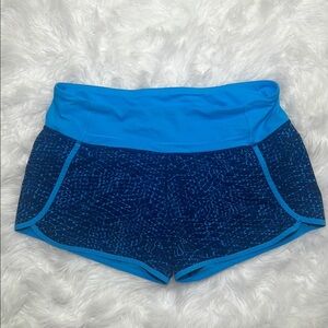 Lululemon Run Times Short
Samba Snake Kayak Blue Hero Blue / Kayak Blue size 8